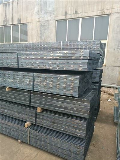 Steel Bar griyaj pasaj